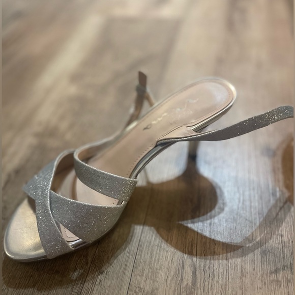 women’s silver heels - Picture 2 of 5